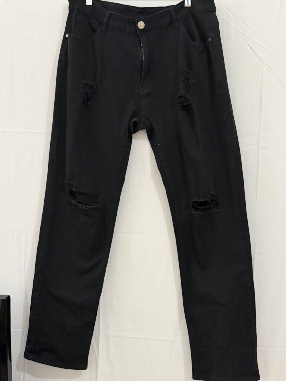 Vintage Black Relaxed Ripped Jeans